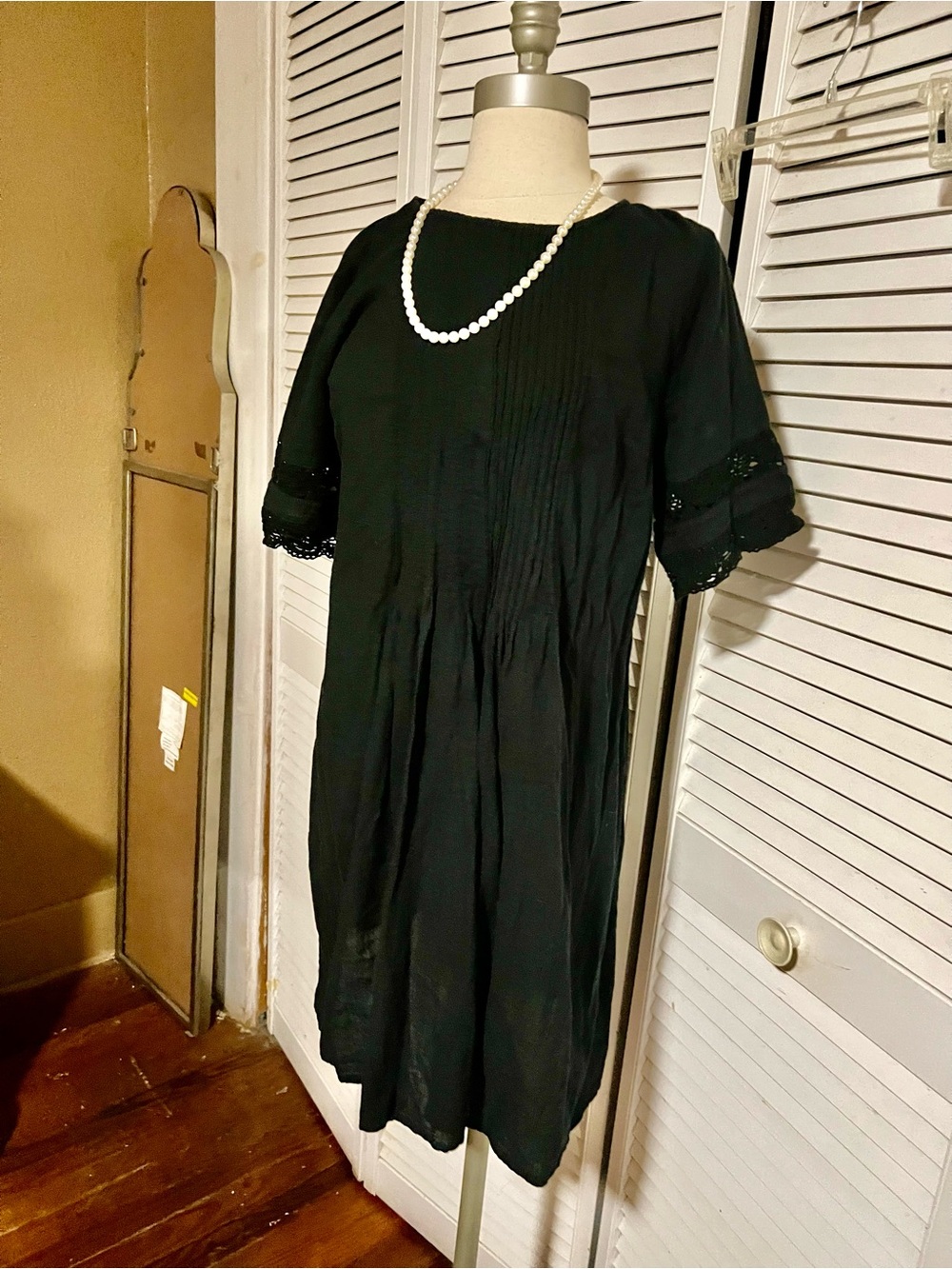 Old Navy Black Pintuck Midi Dress with Lace-Trim Sleeves